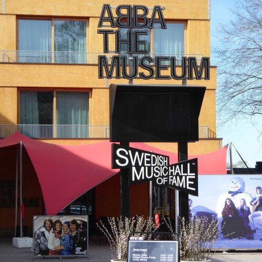 Pop House Hotel