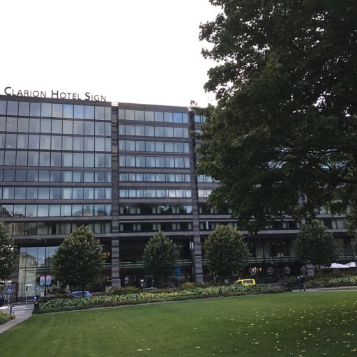 Clarion Hotel Sign