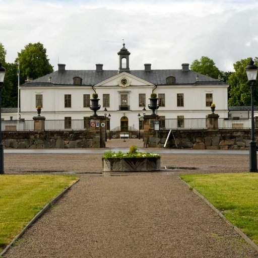Gimo Manor