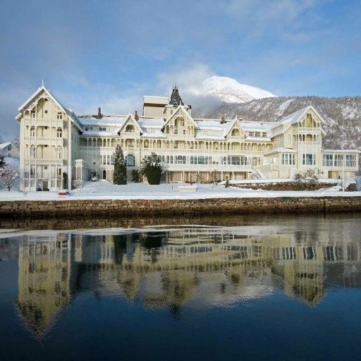 Kviknes Hotel