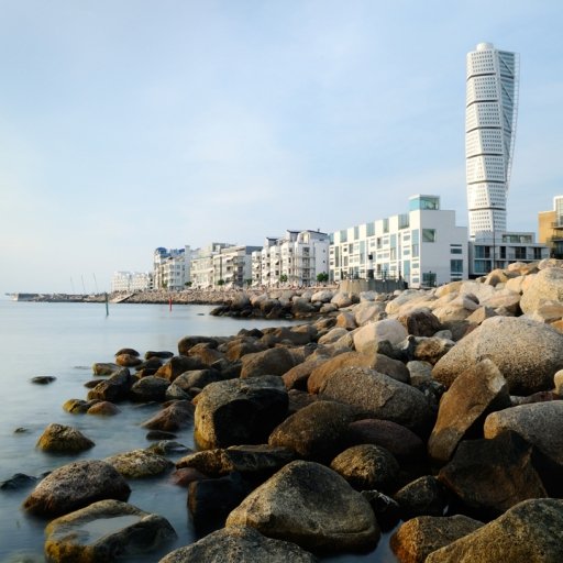 Turning Torso and Stapelbäddsparken