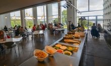 There is a cosy cafè in the museum